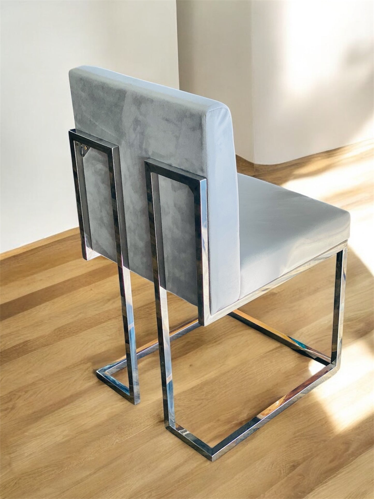 Modern Plush Upholstered Dining Chair